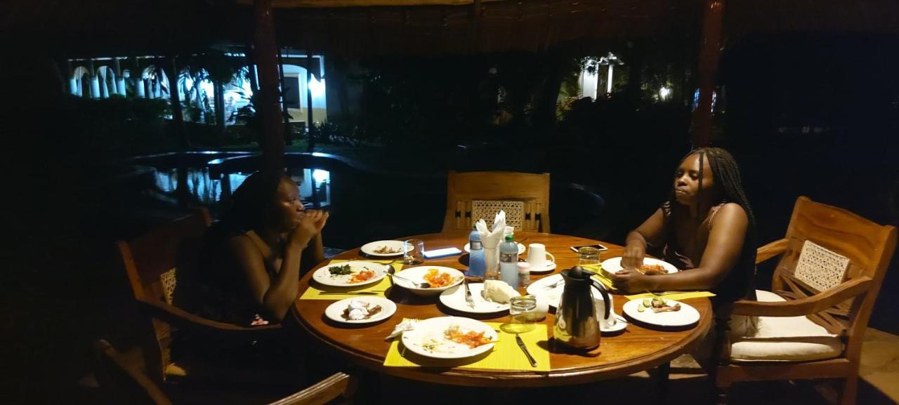 Villa Mela, Malindi Bagian luar foto